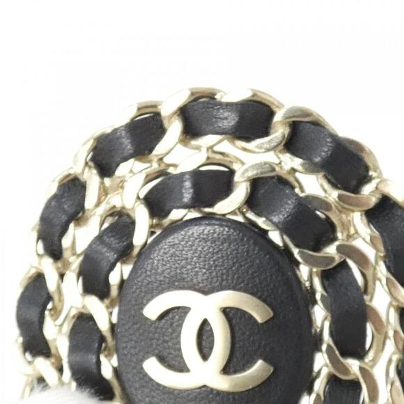 CHANEL Black Brooch - Picture 3 of 5